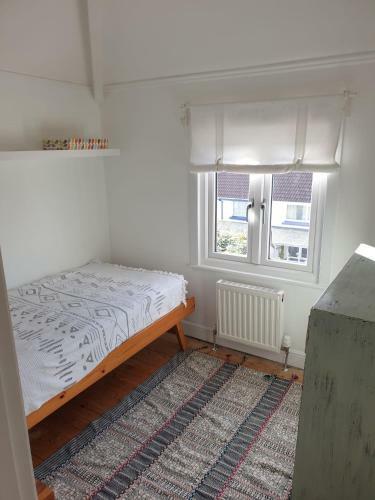Spacious House With A Homely Touch In Truro