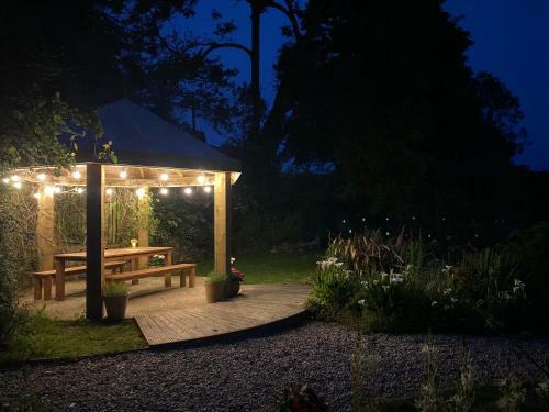 Riverside Idyll - The Perfect Cornish Sanctuary