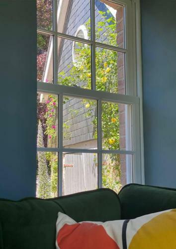 Riverside Idyll - The Perfect Cornish Sanctuary