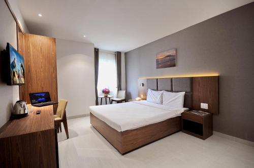 For You Hotel