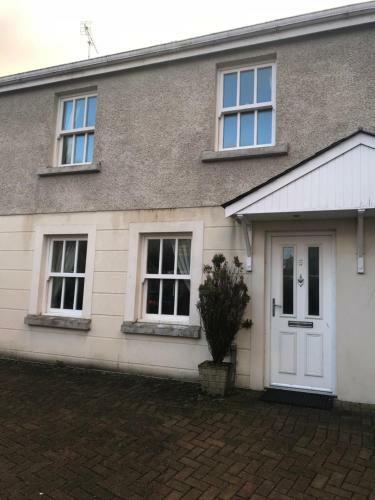 5 Laurel Court