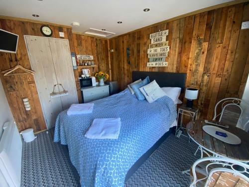 Hostal Pinecones Cosy B&B