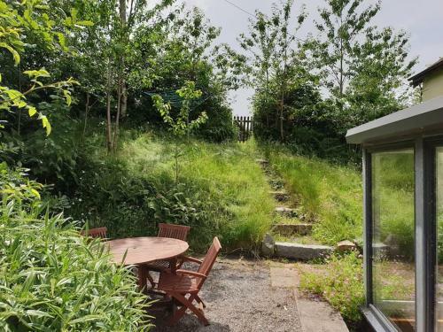 Comfortable Two-bed Cottage With Views To Coast And Hills