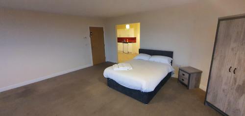 Hostal 24hr Self Check In Apartment Central Wakefield