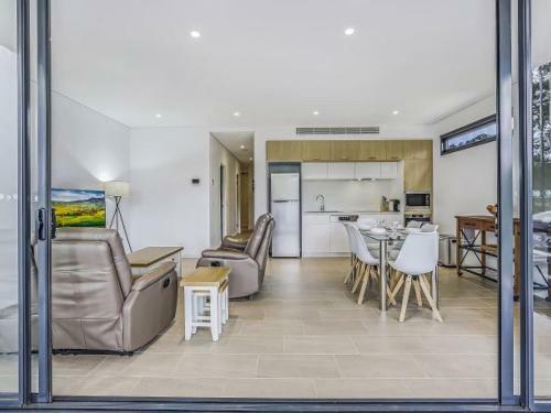 On Huskisson Beach Luxury 2 Bedroom Apartment