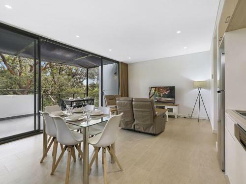 On Huskisson Beach Luxury 2 Bedroom Apartment