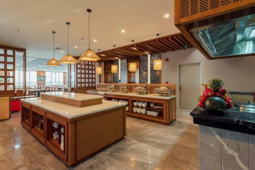 The Tahiti Beach Hotel