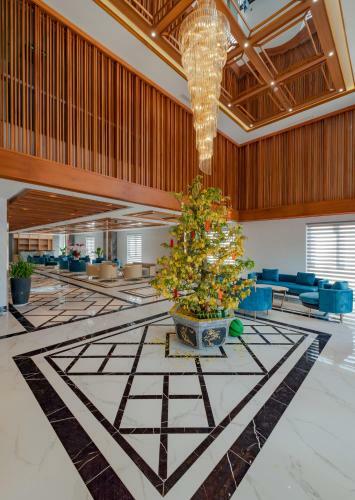 The Tahiti Beach Hotel