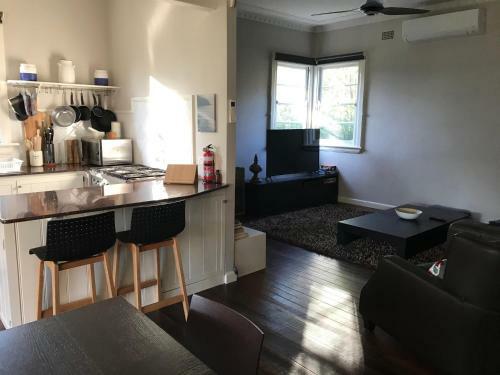 River Cottage - Boutique Accommodation