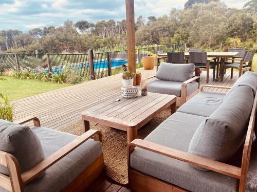 The Bluff Retreat Wifi Linen And Pool Included