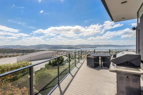 Bed & Breakfast Hobart View