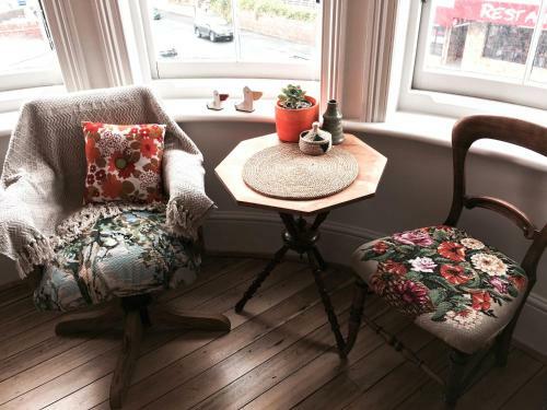Hostal Assemblage Boutique Art B & B