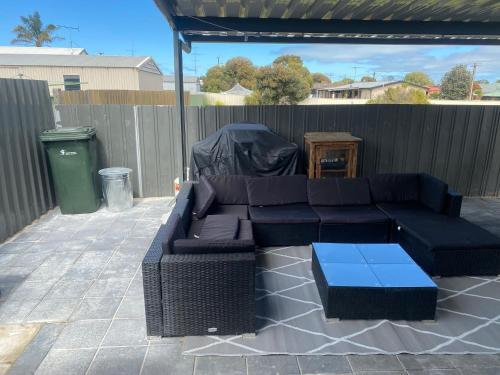 Investigator Beach Breeze Apartments U2