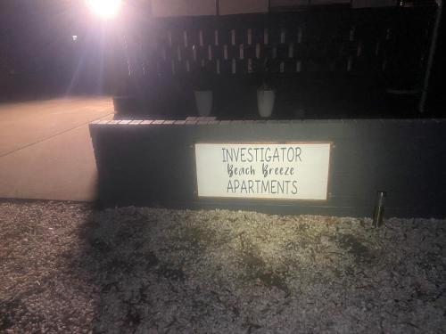 Investigator Beach Breeze Apartments U2