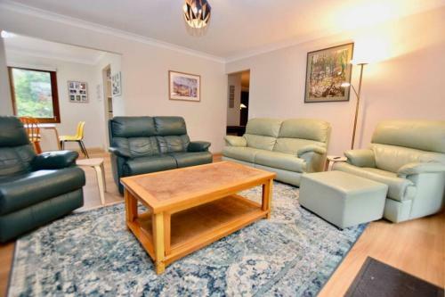 Waratah Lodge