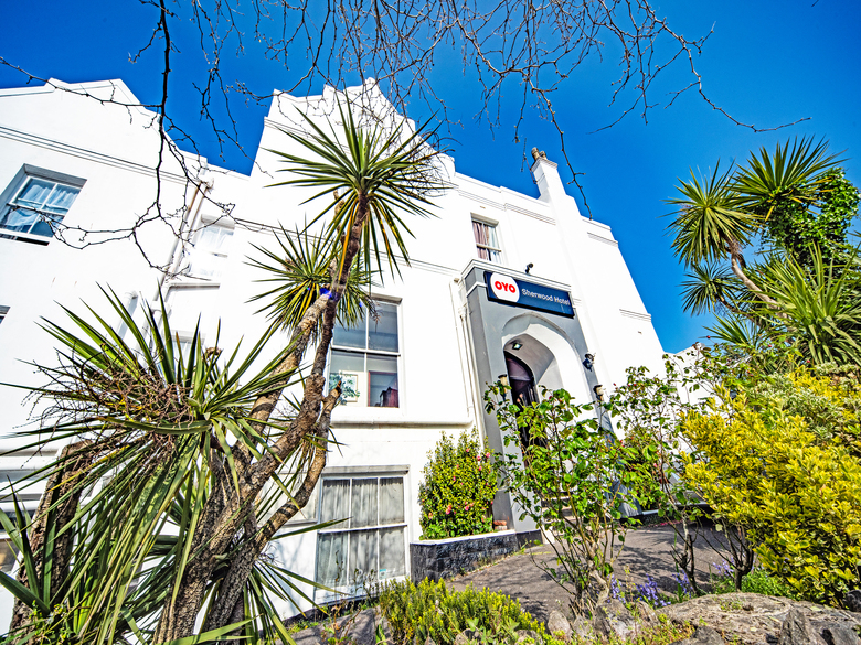 The Sherwood Palm Hotel