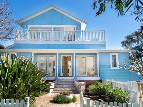 Blue House Kiama 4pm Check Out Sundays Except Peak Season