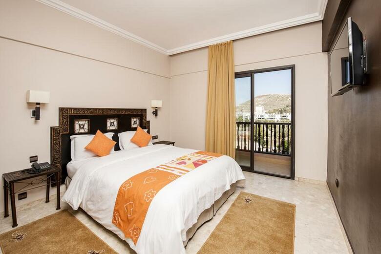 Hotel Oasis