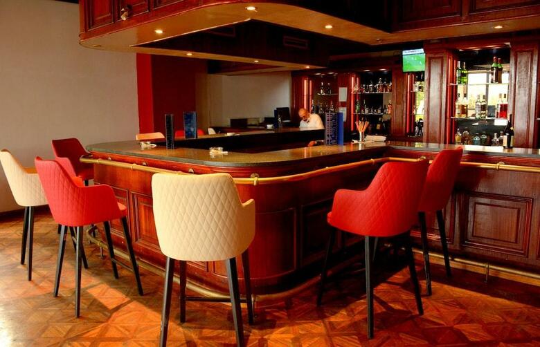Hotel Oasis