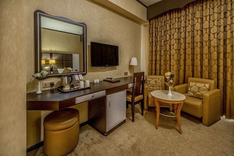 Hotel Al Jawhara Gardens