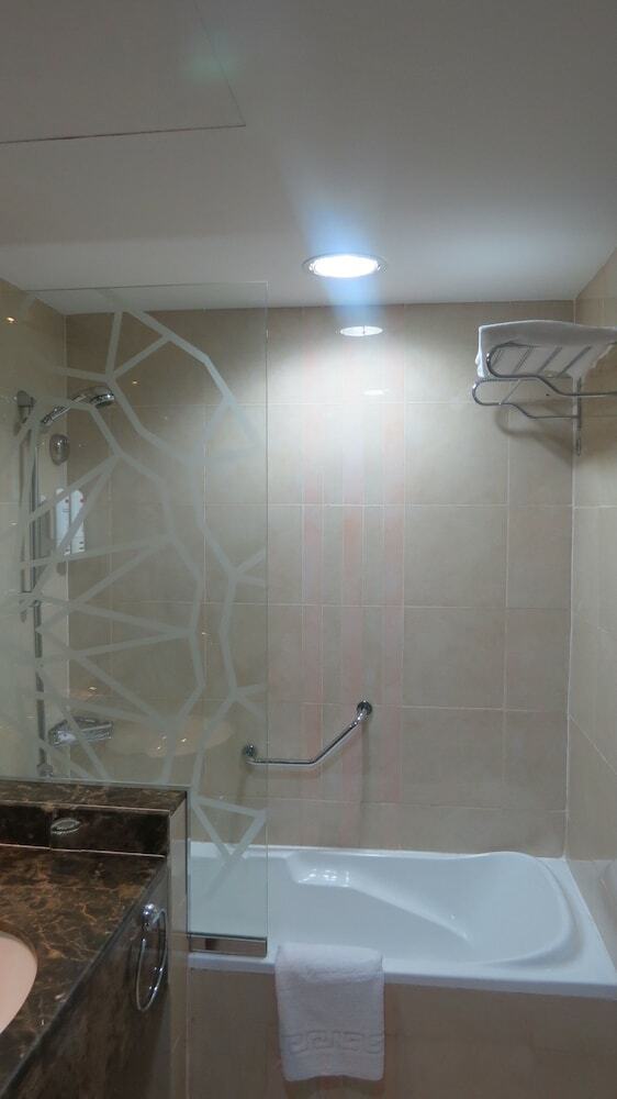 Hotel Al Jawhara Gardens