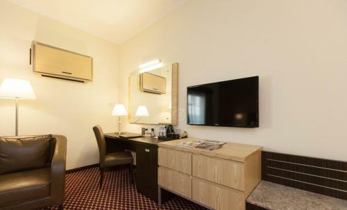 Fortune Karama Hotel