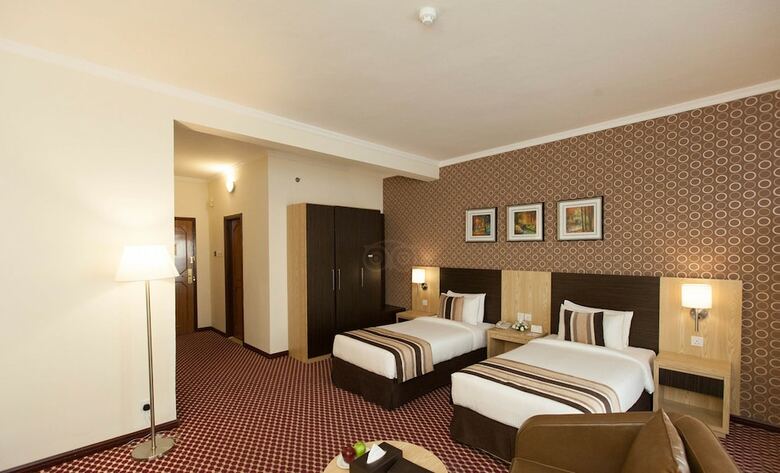 Fortune Karama Hotel