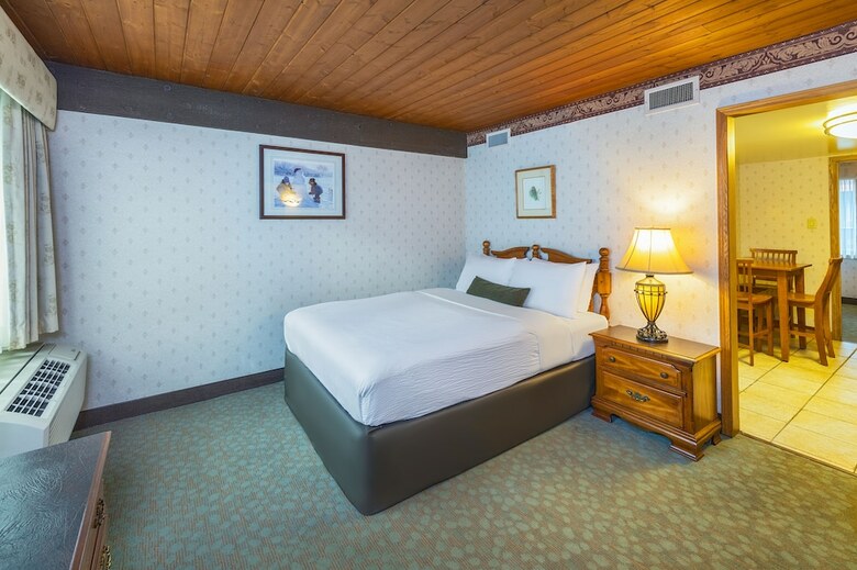 Hotel Charlton's Cedar Court