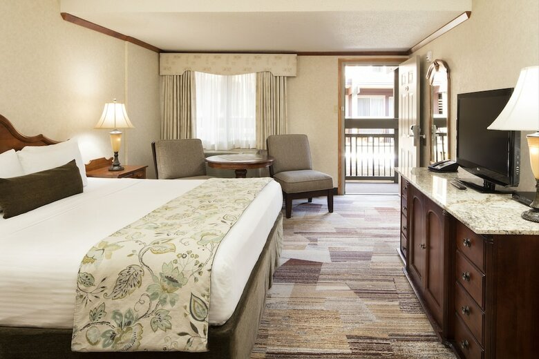 Hotel Charlton's Cedar Court