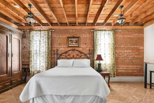 Bed & Breakfast Valley House Inn