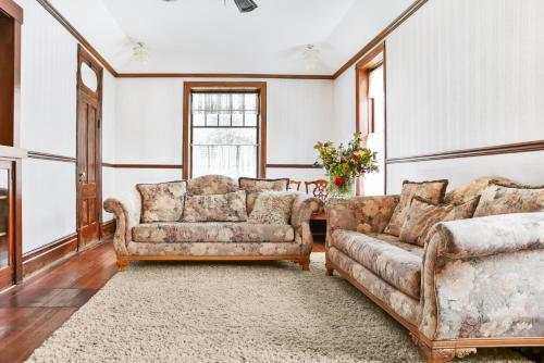 Bed & Breakfast Valley House Inn