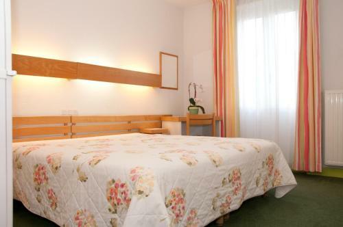 Hotel H�tel Des Sports