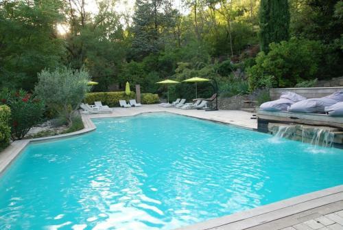 Hostal Chateauzen