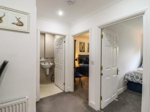 Apartamento Naze Retreat