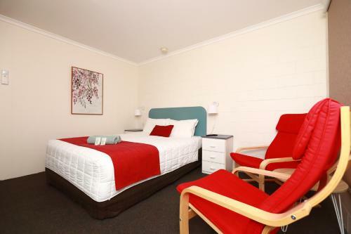 Albatross Motor Inn