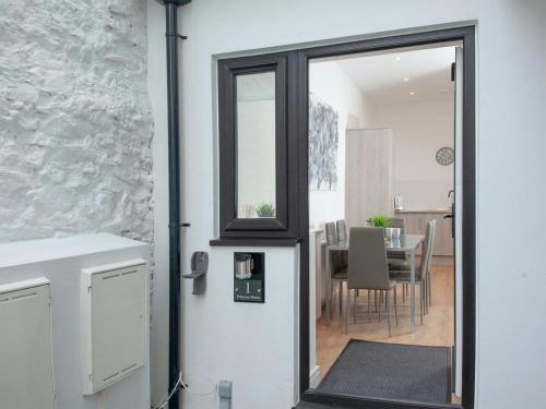 Primrose Mews