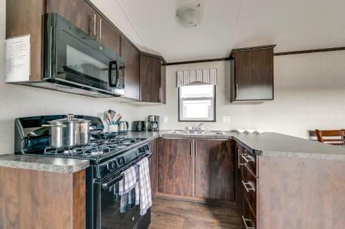 Sunset Cottage Unit #208