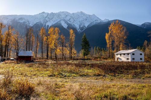 Villa Pemberton Farm By Outpost