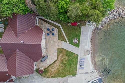 Villa Selena-lakefront-families Only-boat Launch