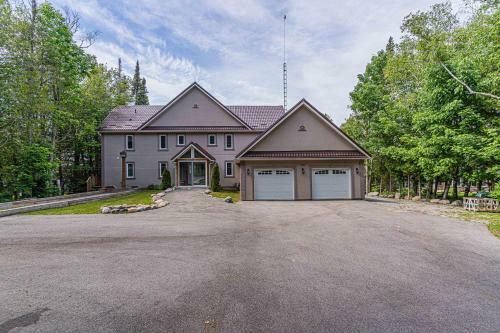 Villa Selena-lakefront-families Only-boat Launch