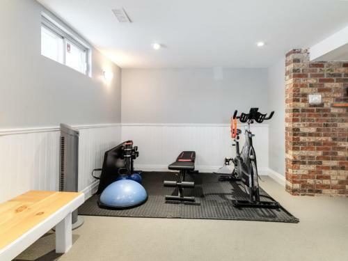 Comfortable Family Home With Updated Spacious Kitchen!
