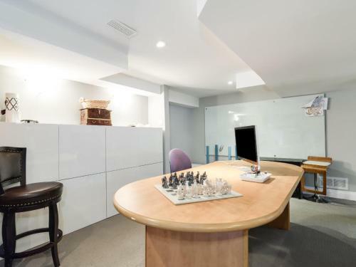 Comfortable Family Home With Updated Spacious Kitchen!