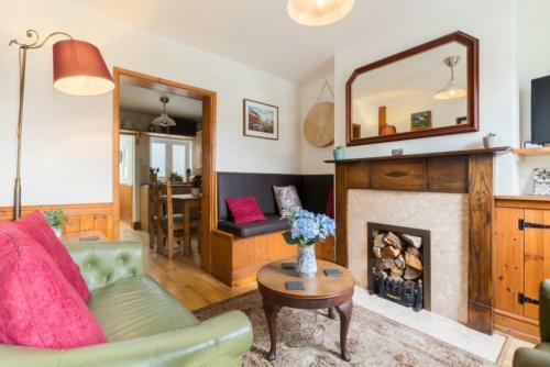 Fergies Canal Side Cottage