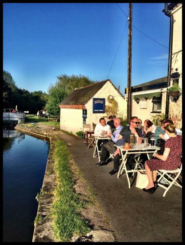 Fergies Canal Side Cottage