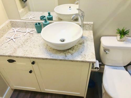 Sandy Feet Retreat Port Renfrew- Oceanfront 2br Modern Cottage