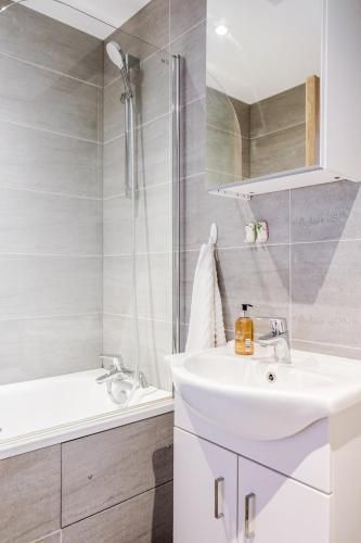 Real - Watford Central Serviced Apartments - F3