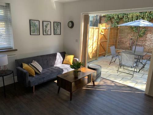 Apartamento Spacious Flat With Private Entrance And Jacuzzi