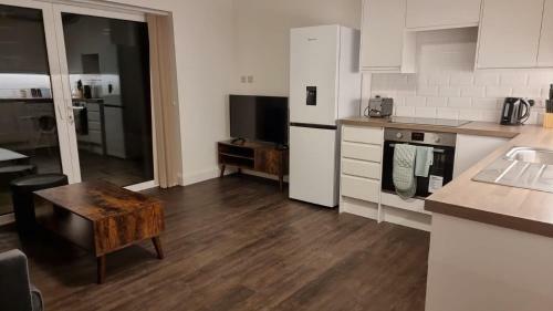 Apartamento Spacious Flat With Private Entrance And Jacuzzi
