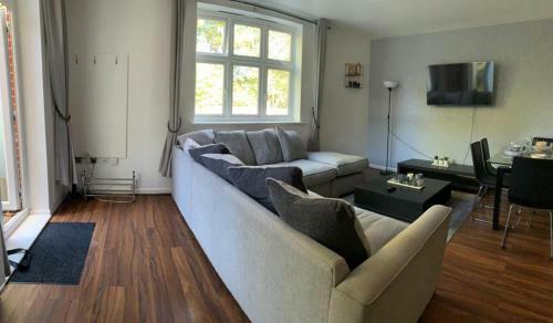 Seven Suites - High-end 2-bed Apartment With Parking In Watford Central
