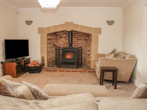 Prestbury House